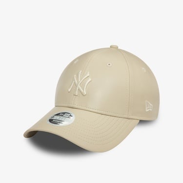  New Era New York Yankees Midi PU Kadın Bej Şapka