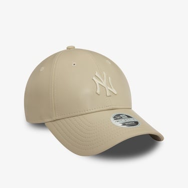  New Era New York Yankees Midi PU Kadın Bej Şapka