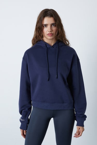  Basic Hoodie