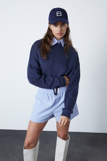  Crop Sweatshirt