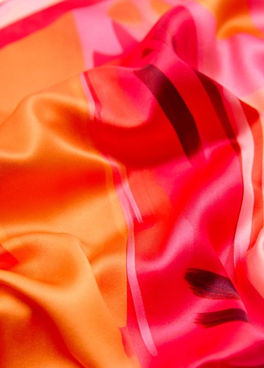  Mango Kadın Çok Renk Desenli Fular Fuşya