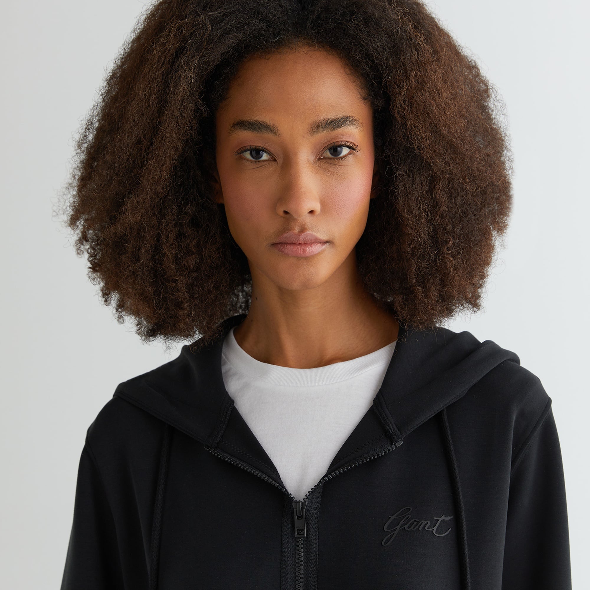 GANT Kadın Siyah Regular Fit Kapüşonlu Logolu Sweatshirt