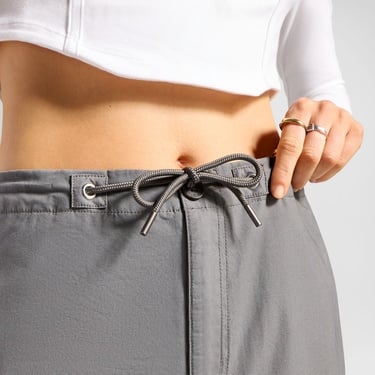  Converse Cargo Kadın Gri Etek