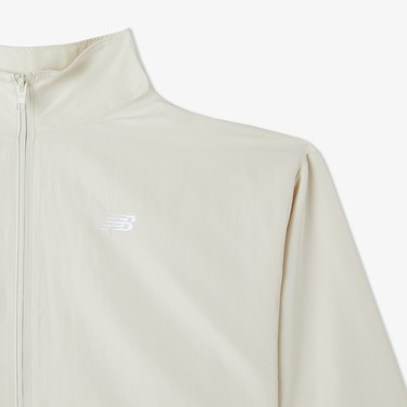  New Balance Woven Kadın Krem Outdoor Ceket