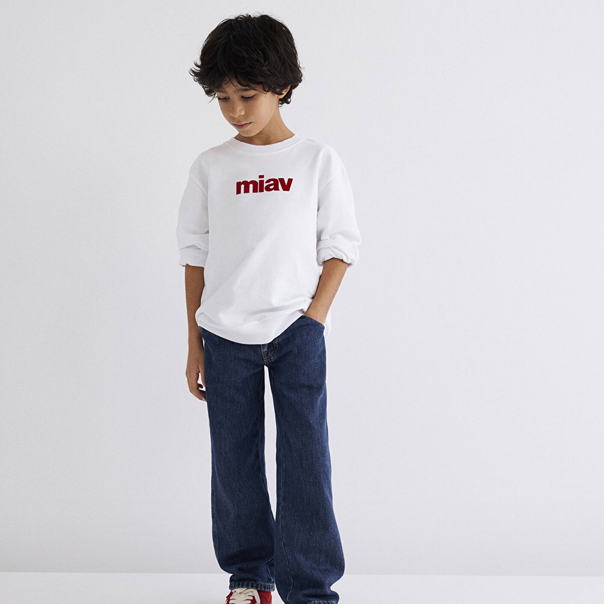 Mavi Kırmızı Miav Baskılı Beyaz Çocuk Sweatshirt 6610031-602