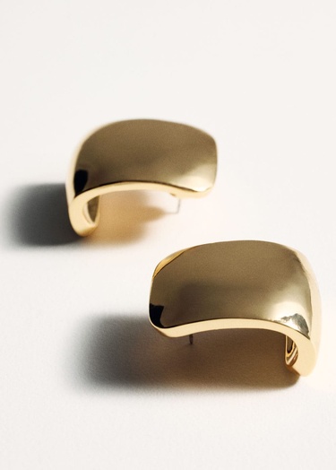  Mango Kadın Hacimli Halka Küpe Altın Sarısı