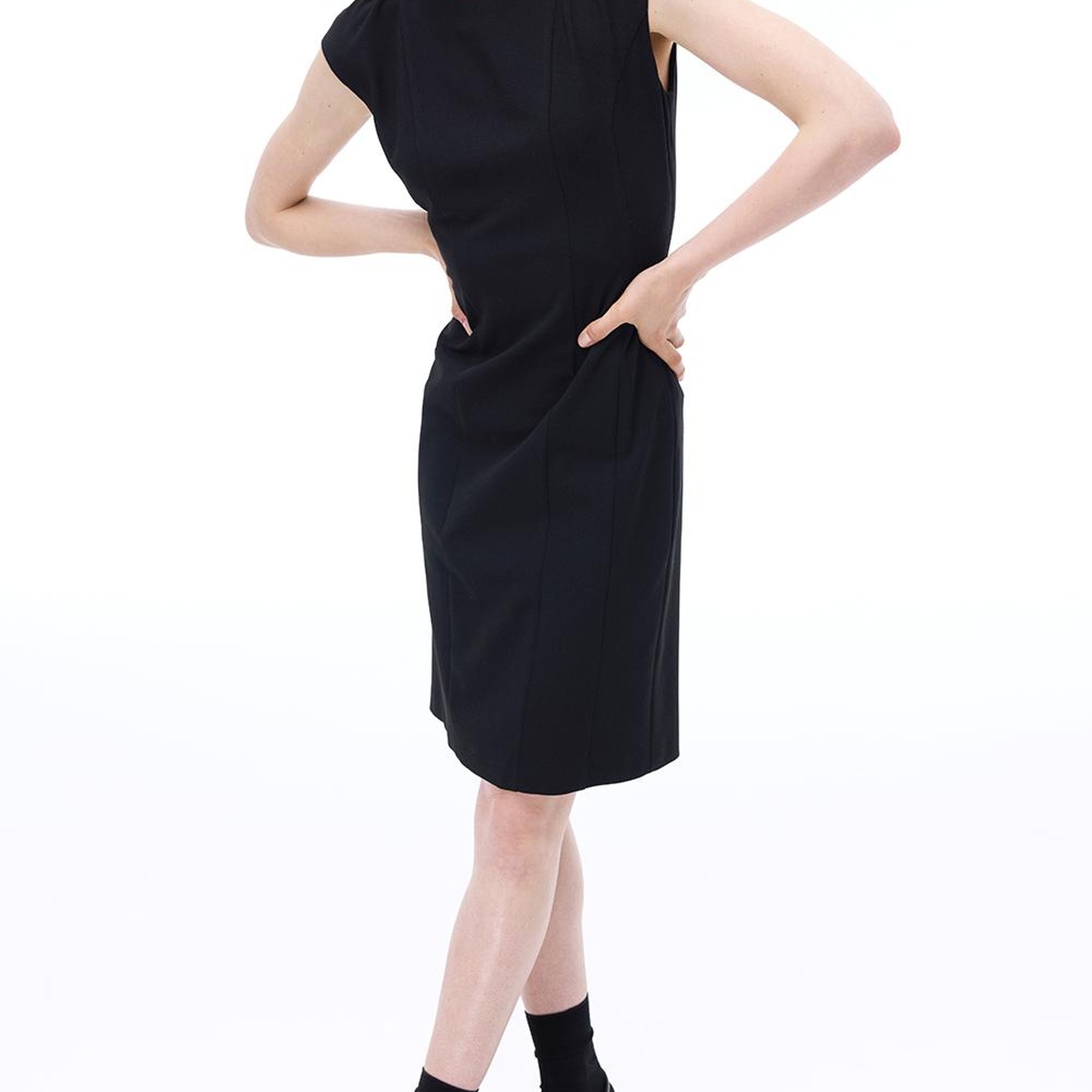 Always Slim Fit Diz Altı Düşük Kollu V-Yaka Siyah Elbise