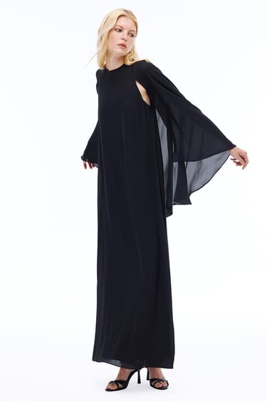  Alfas Rahat Kalıp Maxi Boy Yarasa Kol Yuvarlak Yaka Siyah Elbise