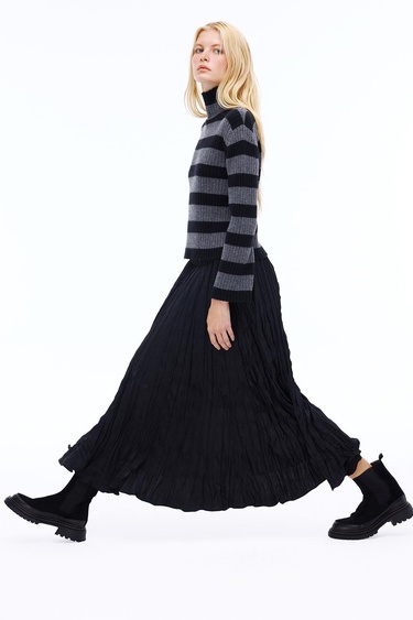  Admilas Rahat Kalıp Midi Boy Siyah Etek