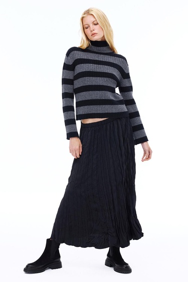  Admilas Rahat Kalıp Midi Boy Siyah Etek