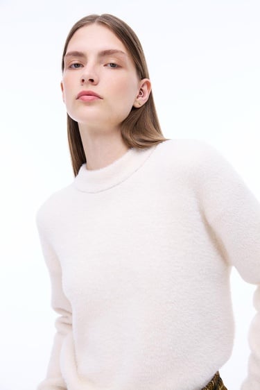  Triko Rahat Kalıp Standart Boy Düşük Kollu Bisiklet Yaka Ekru Kazak