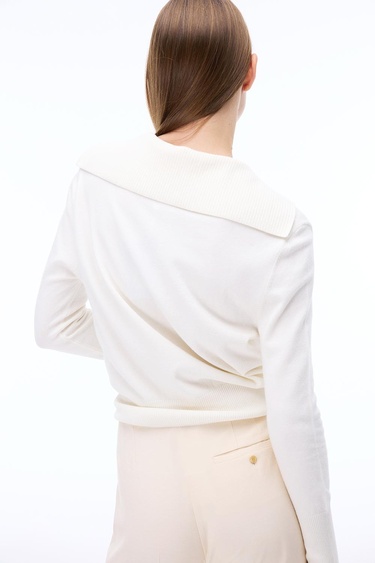  Triko Rahat Kalıp Standart Boy Takma Kol V-Yaka Ekru Kazak