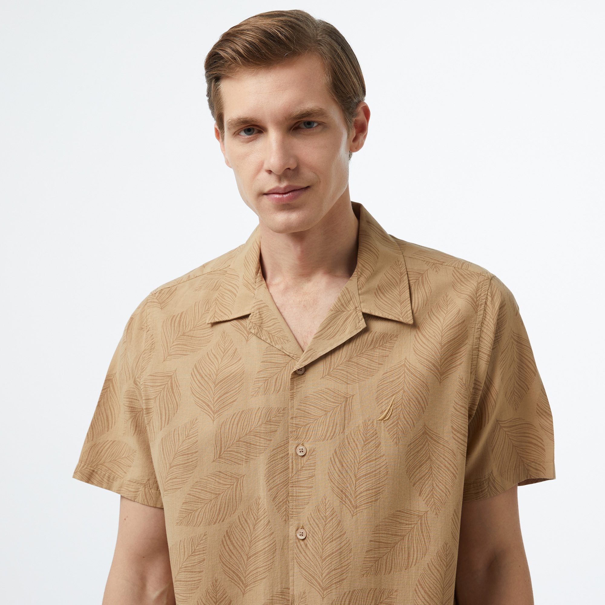 Nautica Erkek Bej Classic Fit Kısa Kollu Gömlek