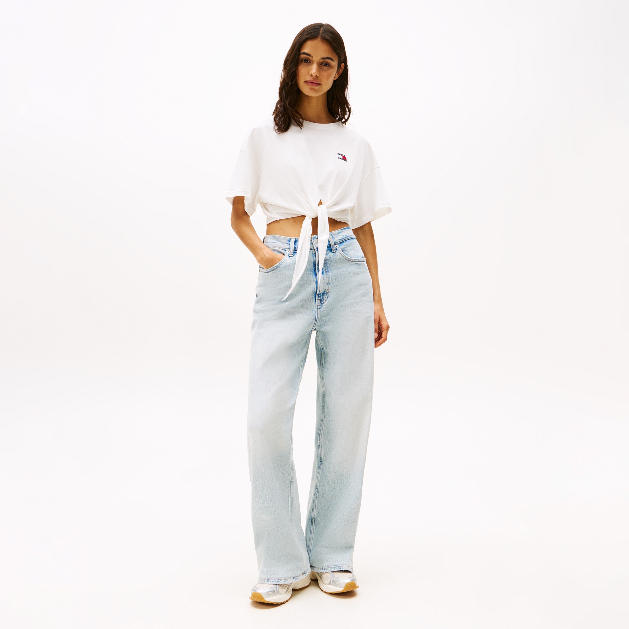Tommy Jeans Reg Waist Tie Badge Ext Kadın Beyaz T-Shirt