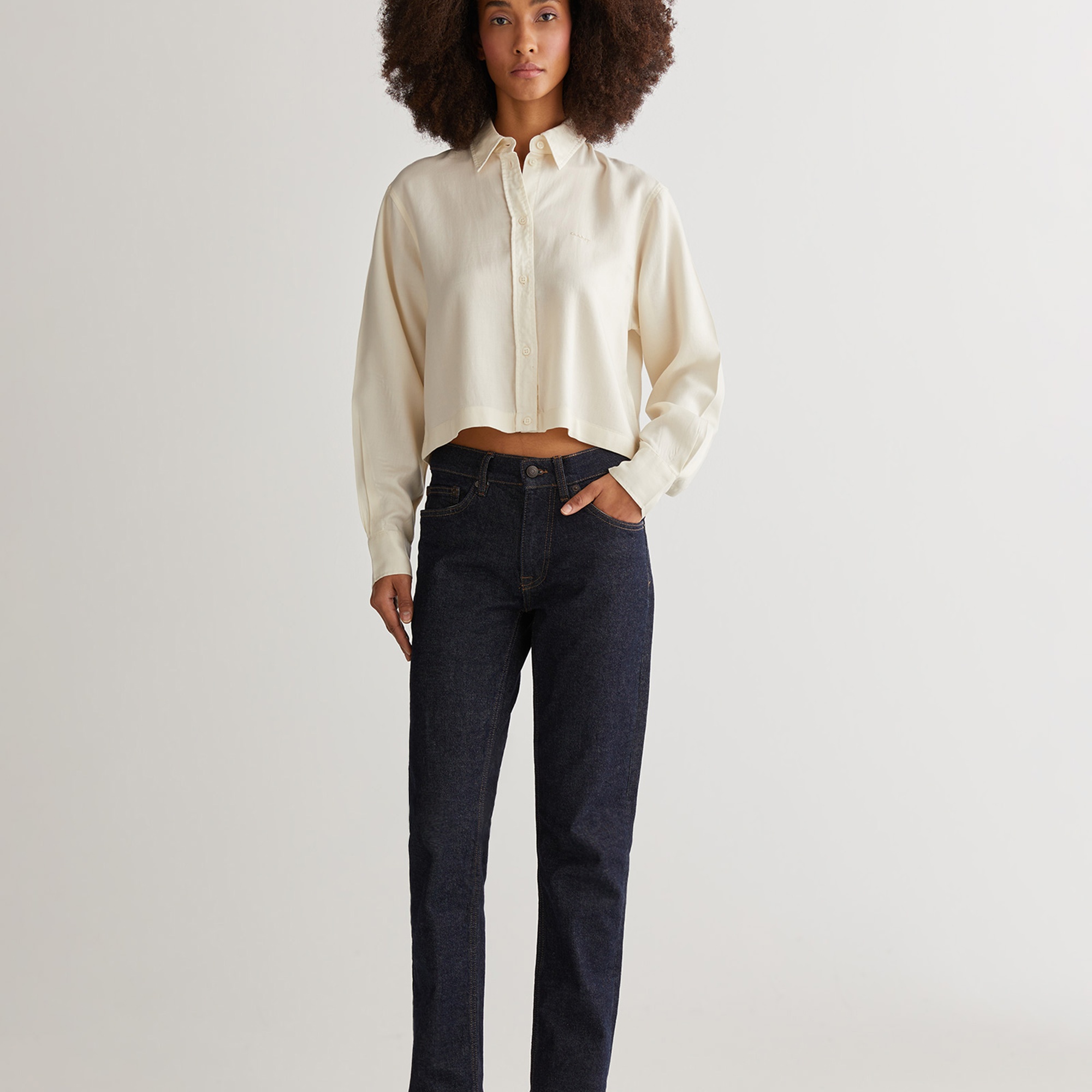 GANT Kadın Krem Crop Fit Gömlek