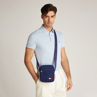  Tommy Hilfiger Ess Daily Erkek Lacivert Çapraz Çanta