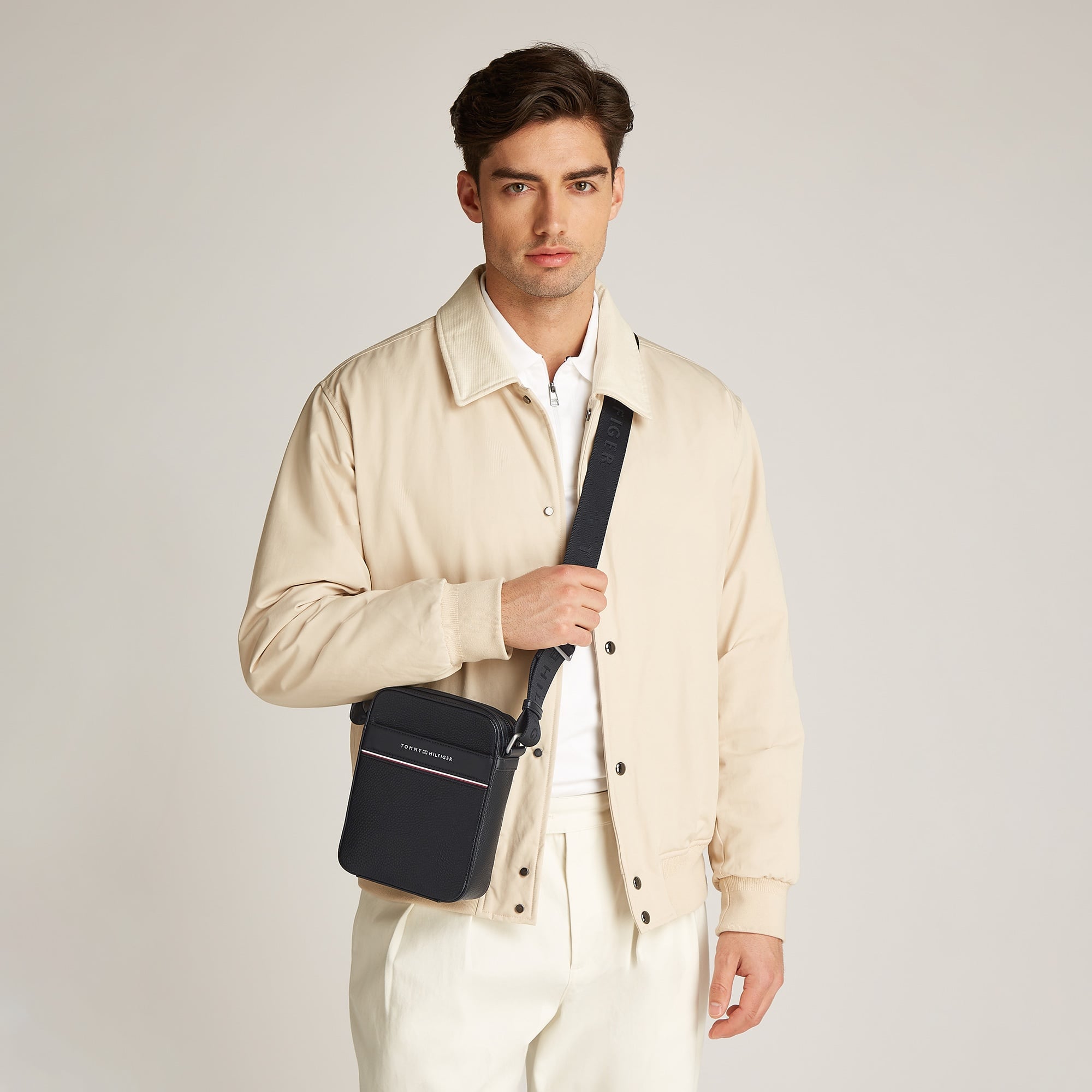 Tommy Hilfiger Corp Mini Erkek Siyah El Çantası