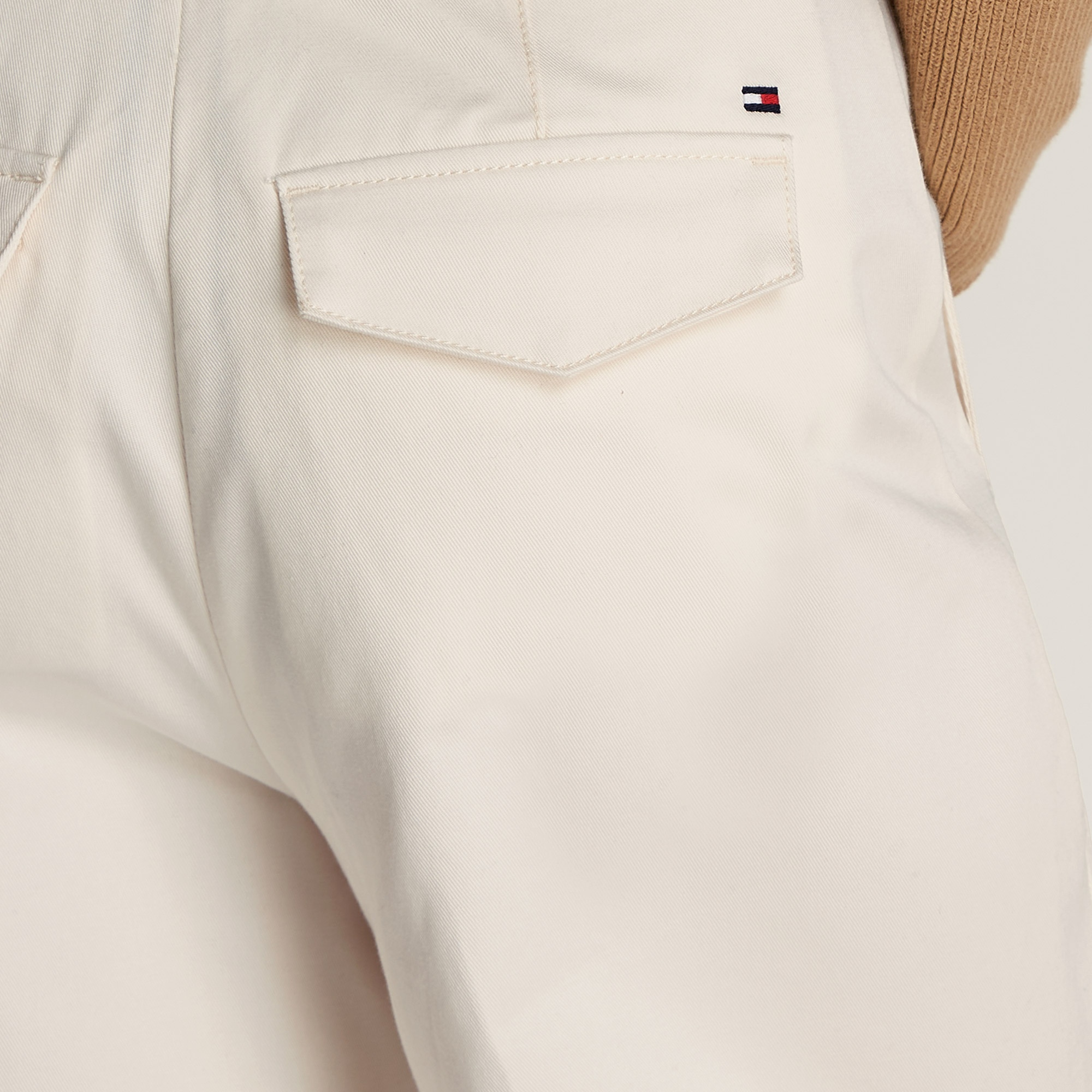 Tommy Hilfiger Cotton Barrel Relaxed Chino Kadın Krem Pantolon