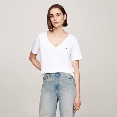  Tommy Hilfiger Modern Regular Flag V-Nk Kadın Beyaz T-Shirt