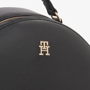  Tommy Hilfiger Soft Logotape Kadın Siyah Sırt Çantası
