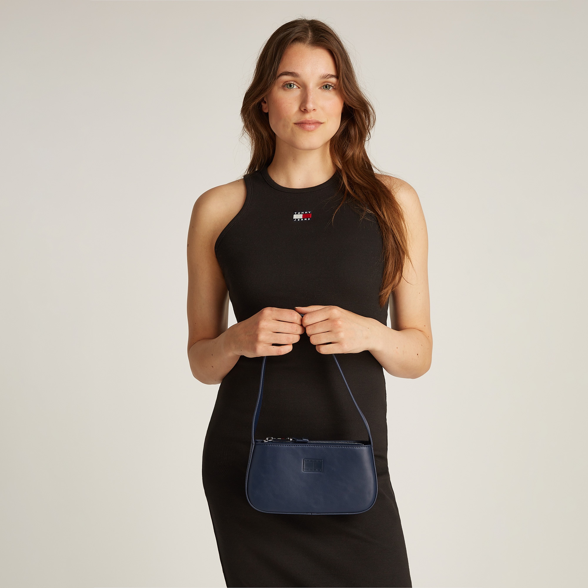 Tommy Hilfiger Ess Must Kadın Lacivert El Çantası