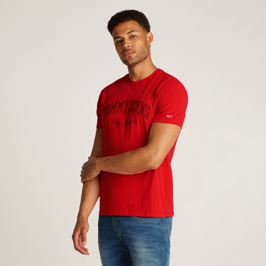  Tommy Jeans Reg Vintage Varsity Erkek Kırmızı T-Shirt