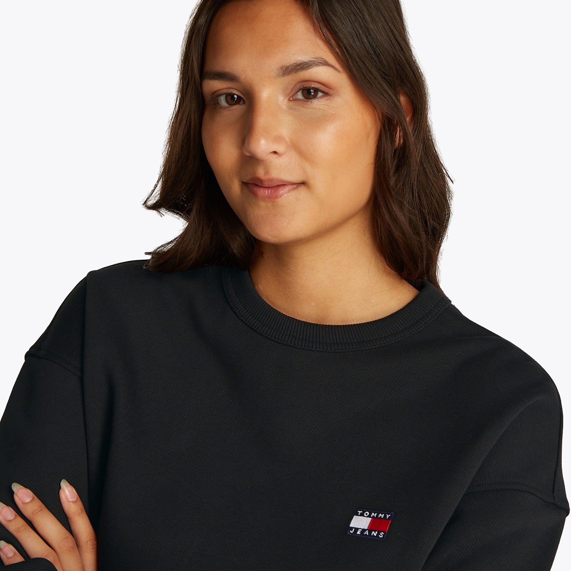 Tommy Jeans Bxy Badge Crew Kadın Siyah Sweatshirt