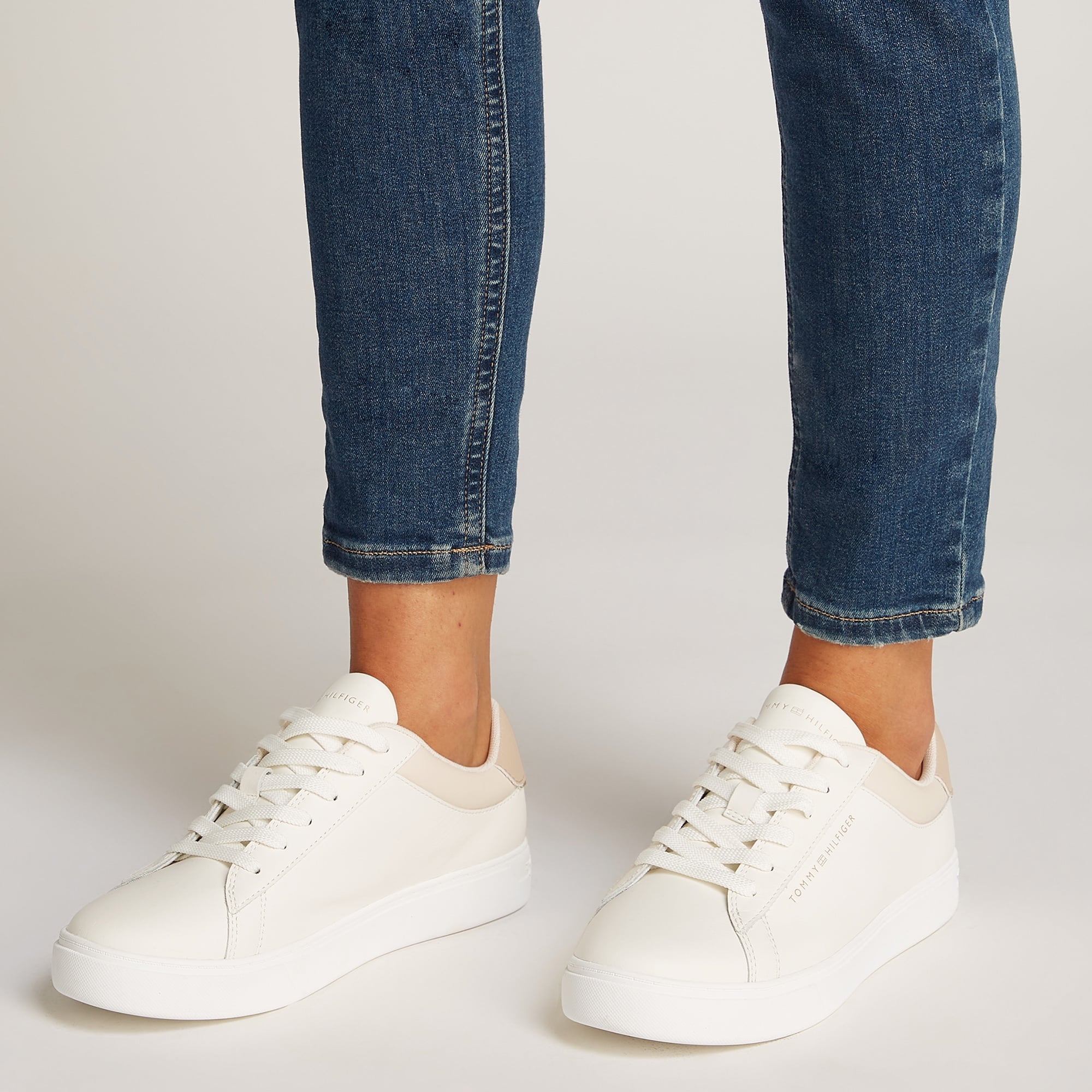 Tommy Hilfiger Essential Court Kadın Bej Sneaker