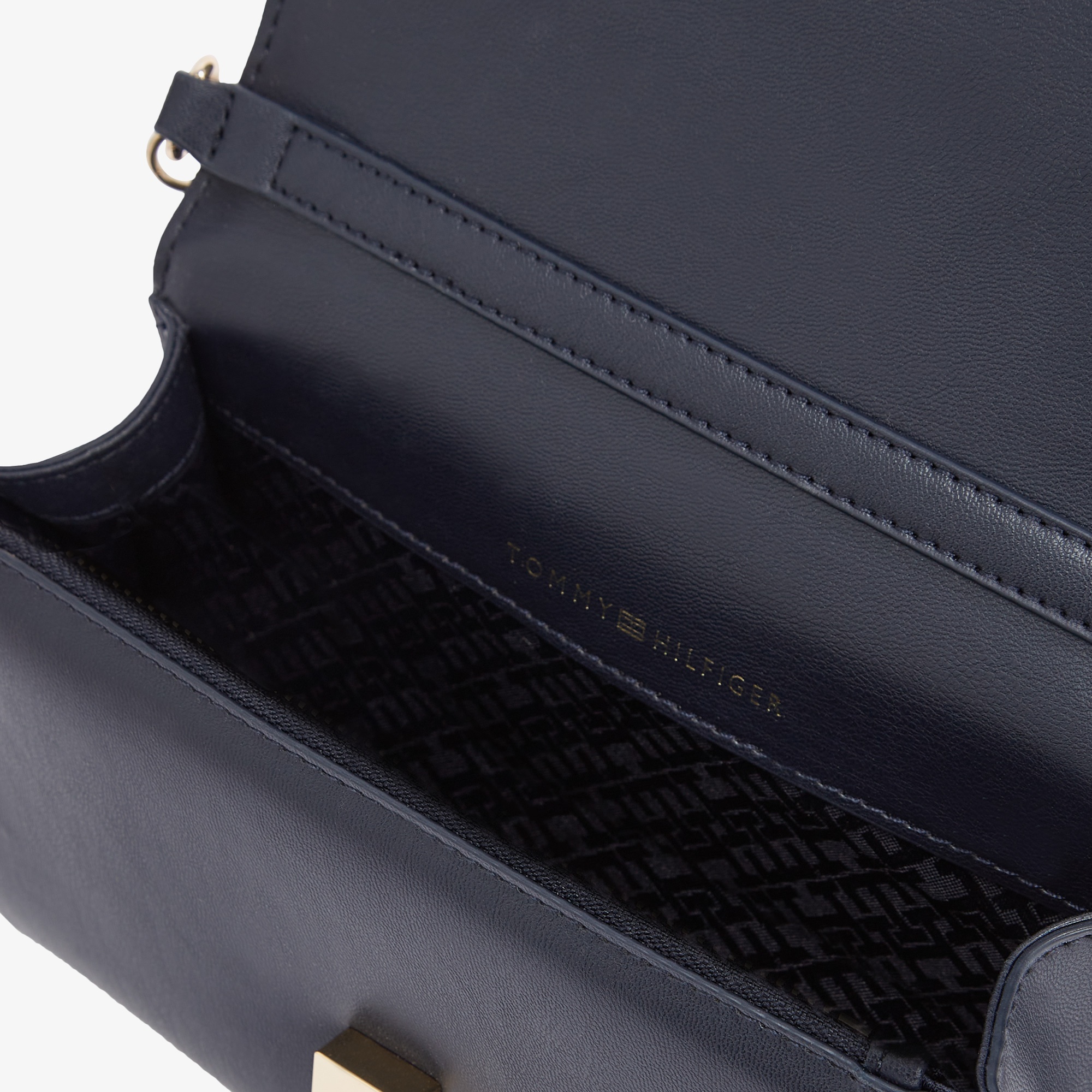 Tommy Hilfiger Eternity Chain Crossover Kadın Lacivert El Çantası