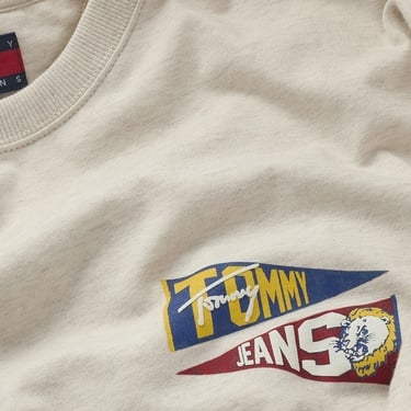  Tommy Jeans Relax Uni Flag Tiger Erkek Bej T-Shirt