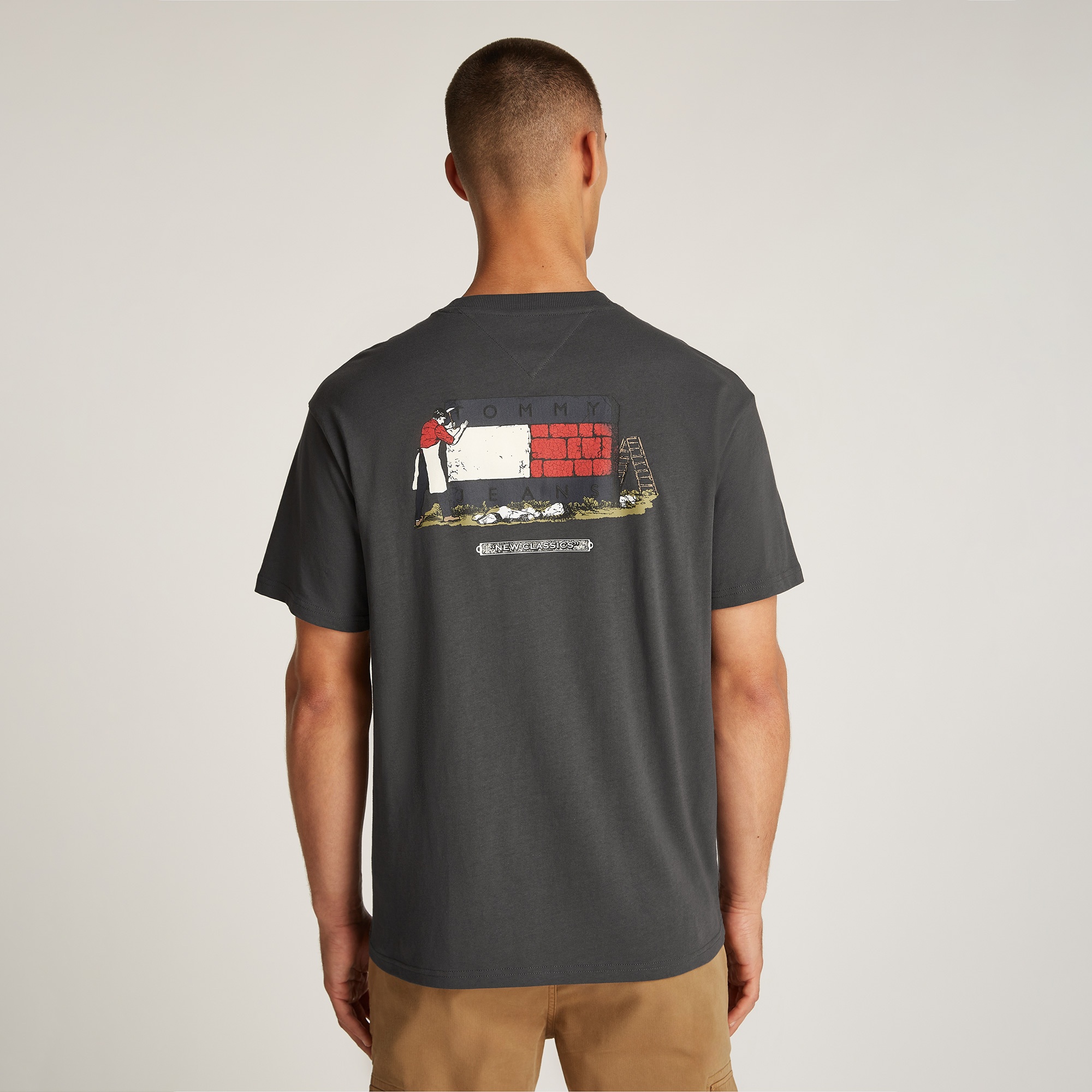 Tommy Jeans Relax Novelty Erkek Gri T-Shirt