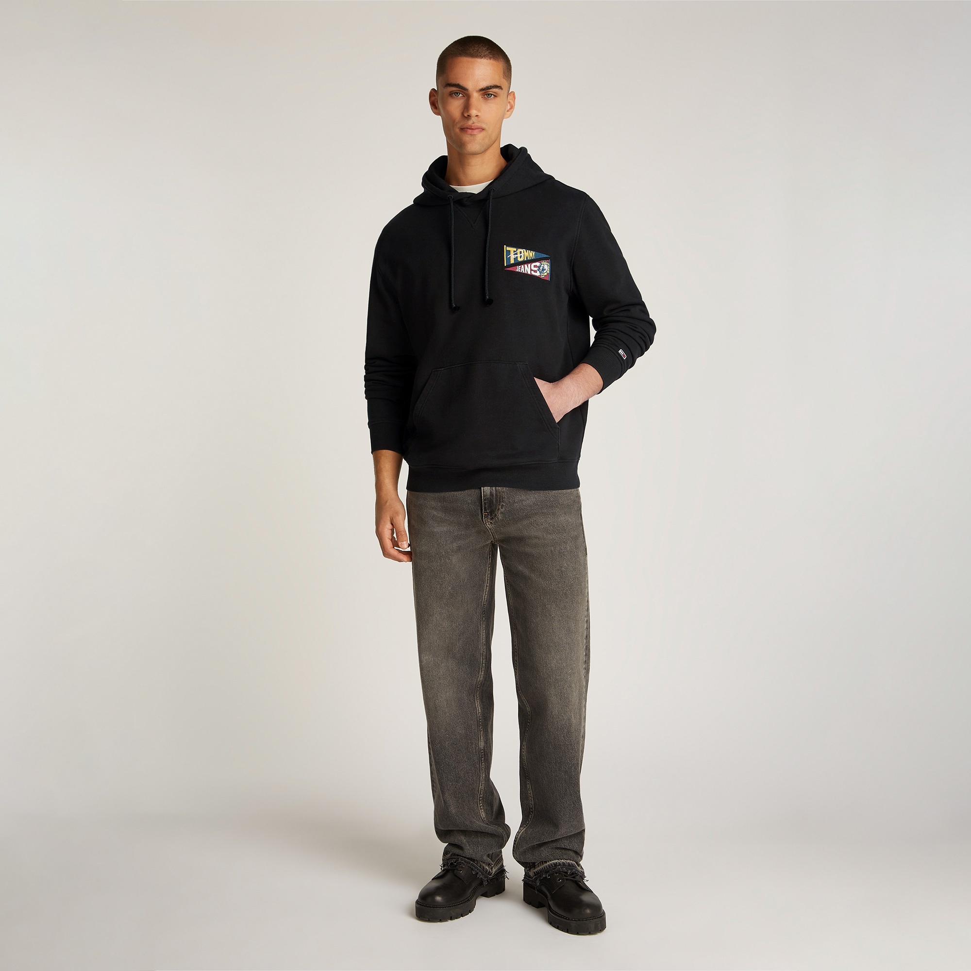 Tommy Jeans Reg Uni Flag Tiger Erkek Siyah Sweatshirt