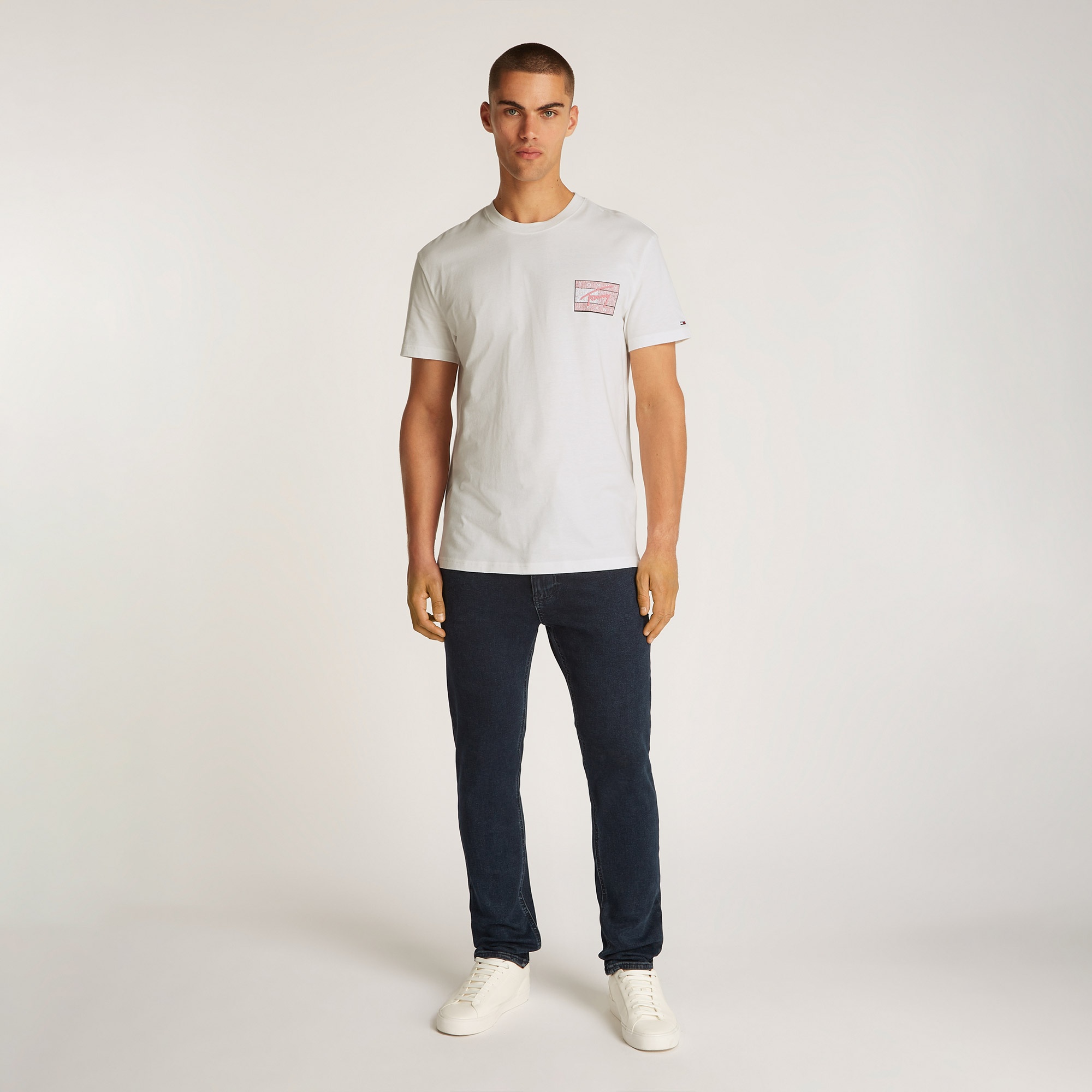 Tommy Jeans Reg Rwb Flag Ext Erkek Beyaz T-Shirt
