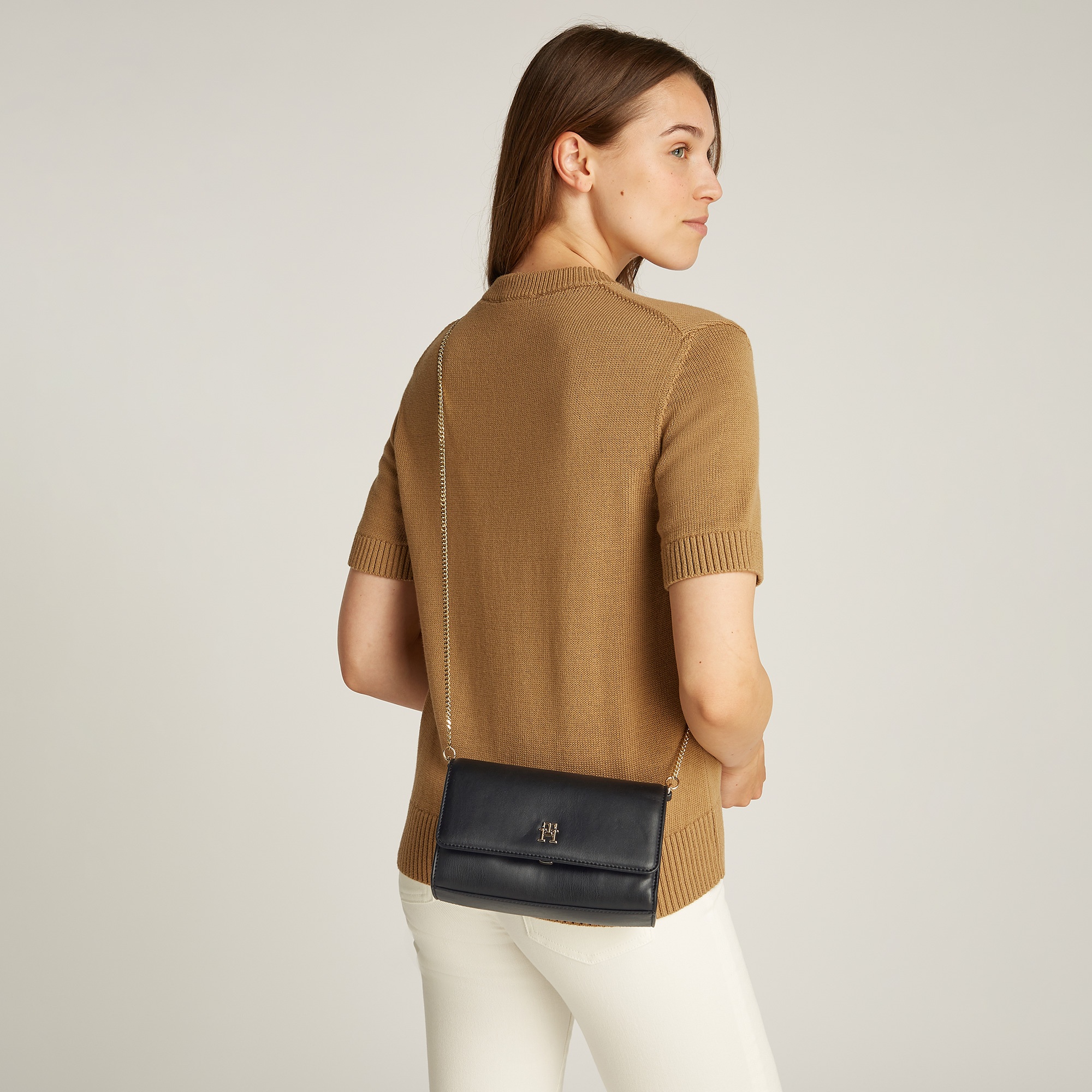 Tommy Hilfiger Eternity Chain Crossover Kadın Siyah El Çantası