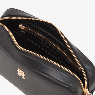  Tommy Hilfiger Distinct Kadın Siyah El Çantası