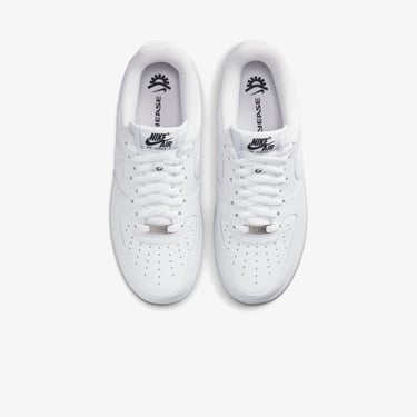  Nike Air Force 1 '07 Flyease Kadın Beyaz Spor Ayakkabı