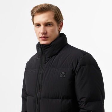  Hugo Erkek Siyah Mont