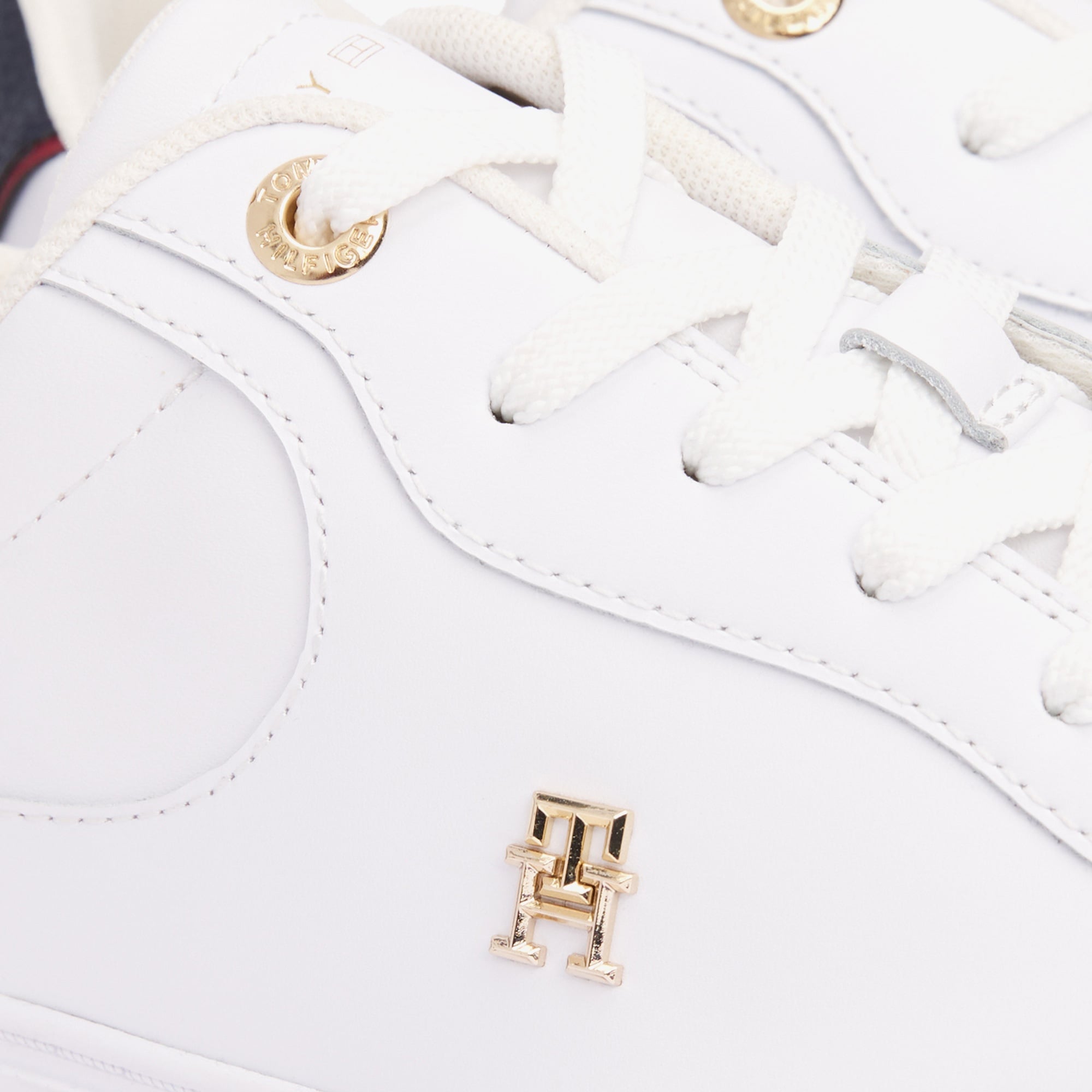 Tommy Hilfiger Essential Chic Court Rwb Kadın Beyaz Spor Ayakkabı