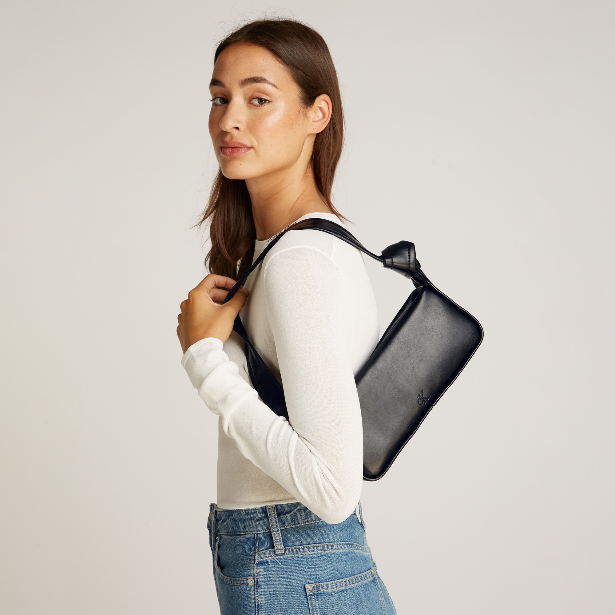 Calvin Klein Knotted 26 Kadın Siyah El Çantası