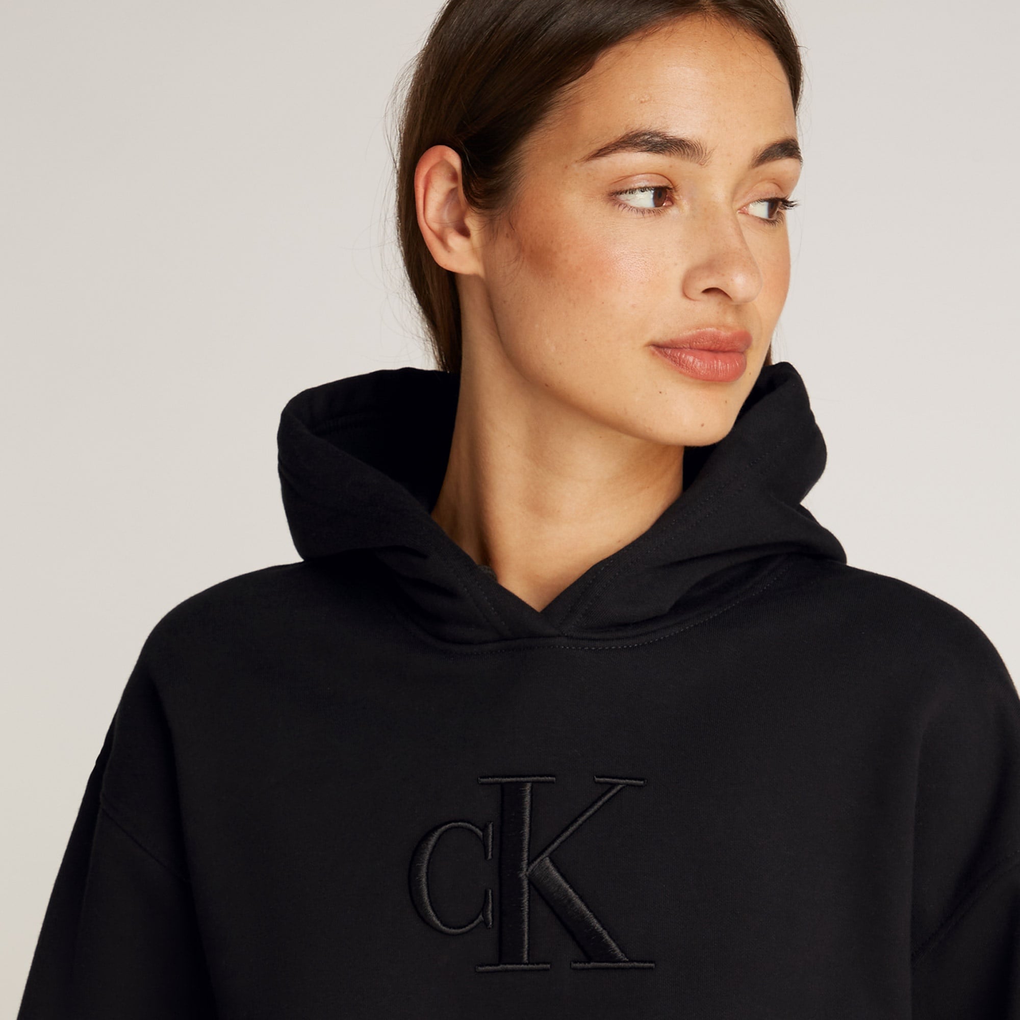 Calvin Klein Raised Embroidery Kadın Siyah Sweatshirt