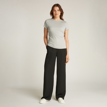  Calvin Klein Liquid Touch C-Nk Top Kadın Gri T-Shirt