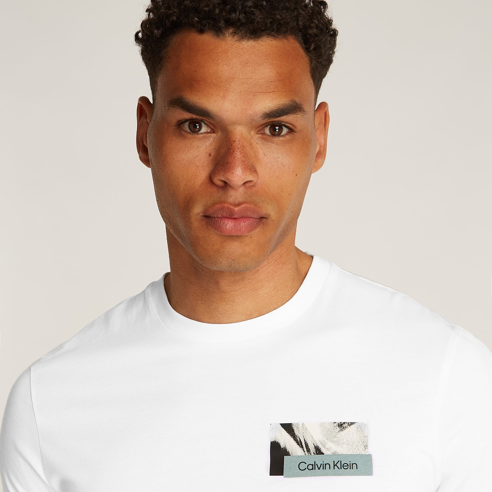 Calvin Klein Logo Graphic Erkek Beyaz T-Shirt