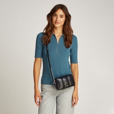  Calvin Klein Line Quilt Camera Kadın Siyah El Çantası