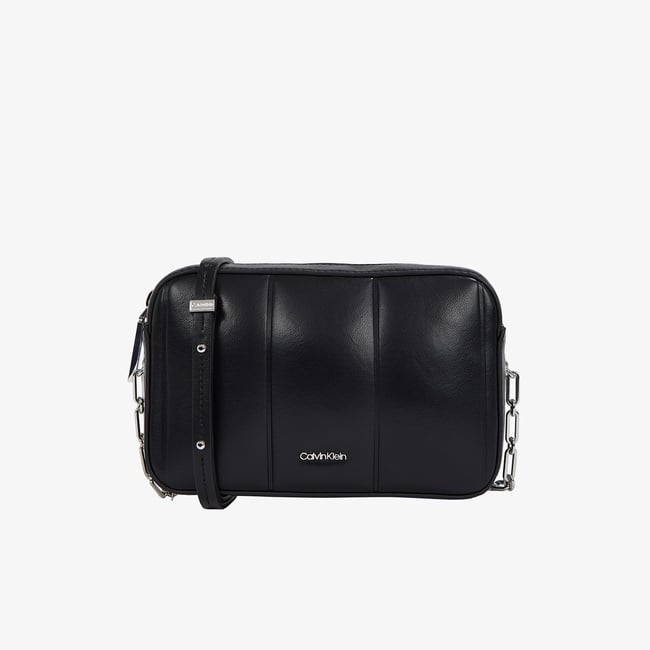  Calvin Klein Line Quilt Camera Kadın Siyah El Çantası