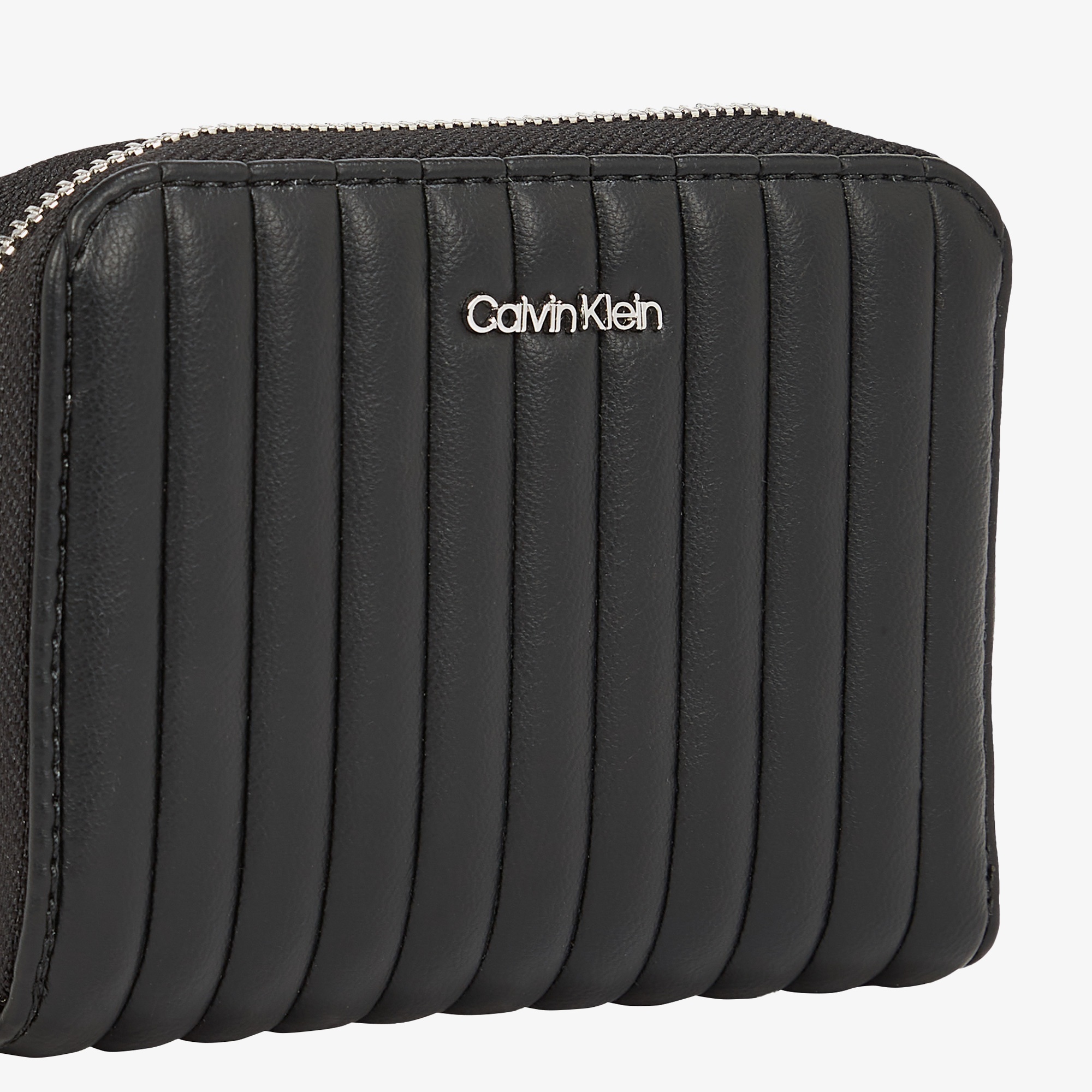 Calvin Klein Mini Line Quilt Md Zip Around Kadın Siyah Cüzdan