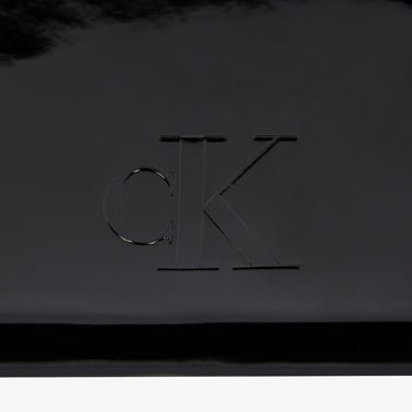  Calvin Klein 25 Patent Kadın Siyah El Çantası