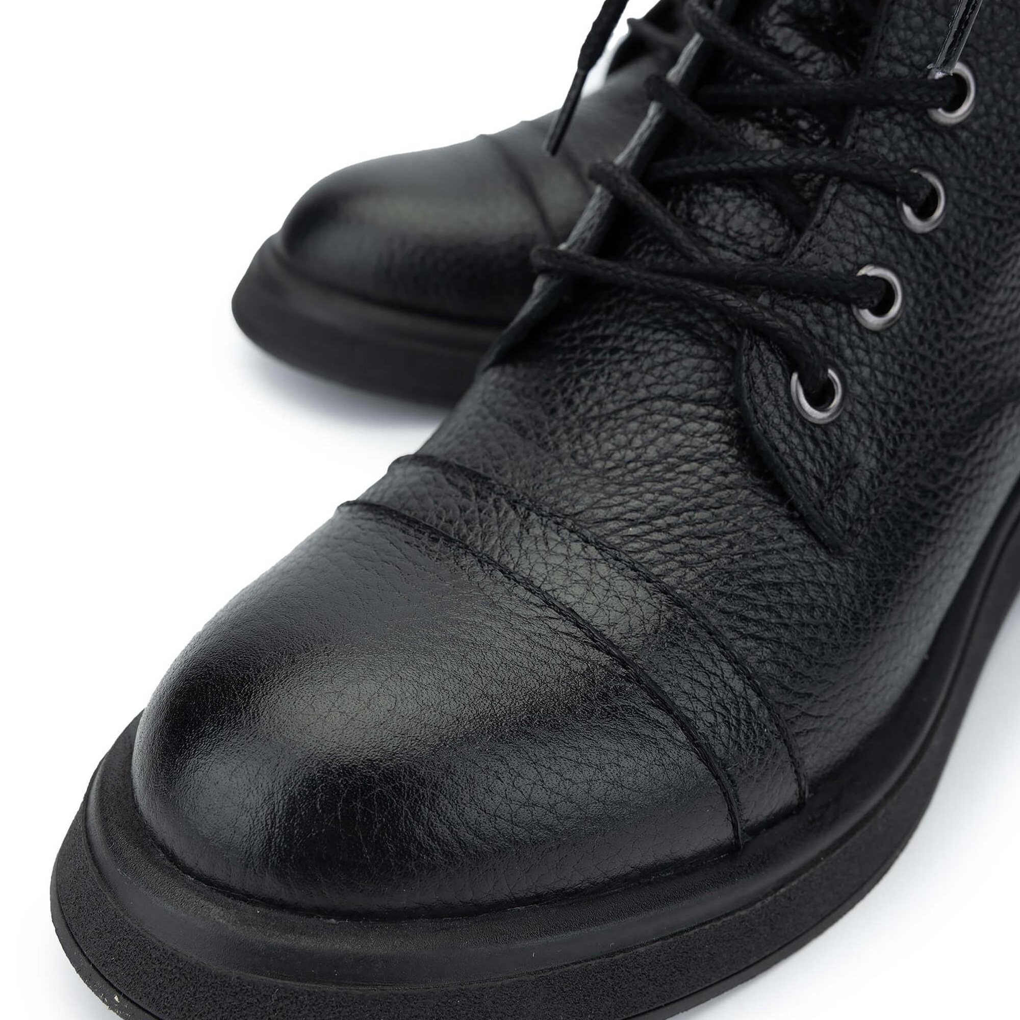 Tamer Tanca Kadın Hakiki Deri Siyah Floter Casual Bot