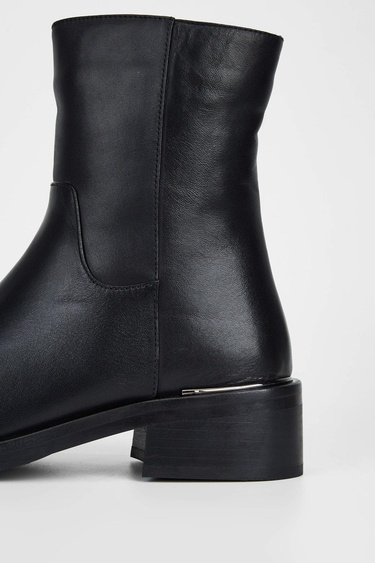  Tamer Tanca Kadın Hakiki Deri Siyah Deri Casual Bot