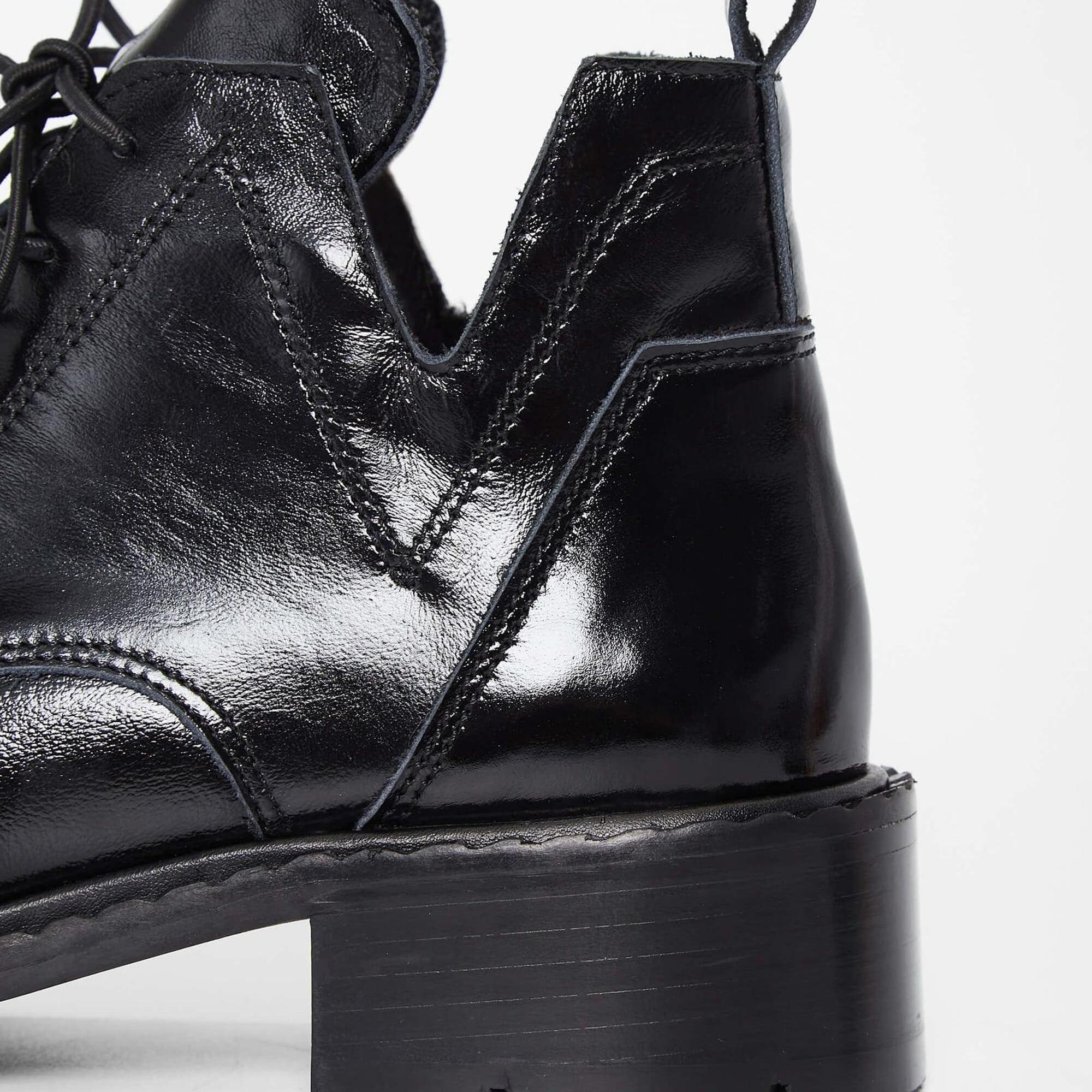 Tamer Tanca Kadın Hakiki Deri Siyah Rugan Casual Bot