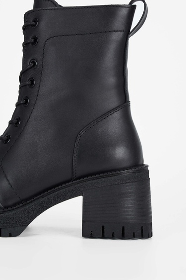  Tamer Tanca Kadın Hakiki Deri Siyah Deri Casual Bot